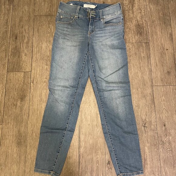 Torrid Womens Jegging Denim Jeans Size 10R Med Wash Mid Rise - Picture 1 of 8